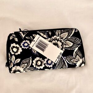 Vera Bradley Georgia Wallet - New